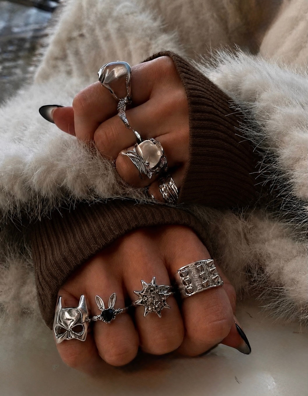 BROKEN HEART RING